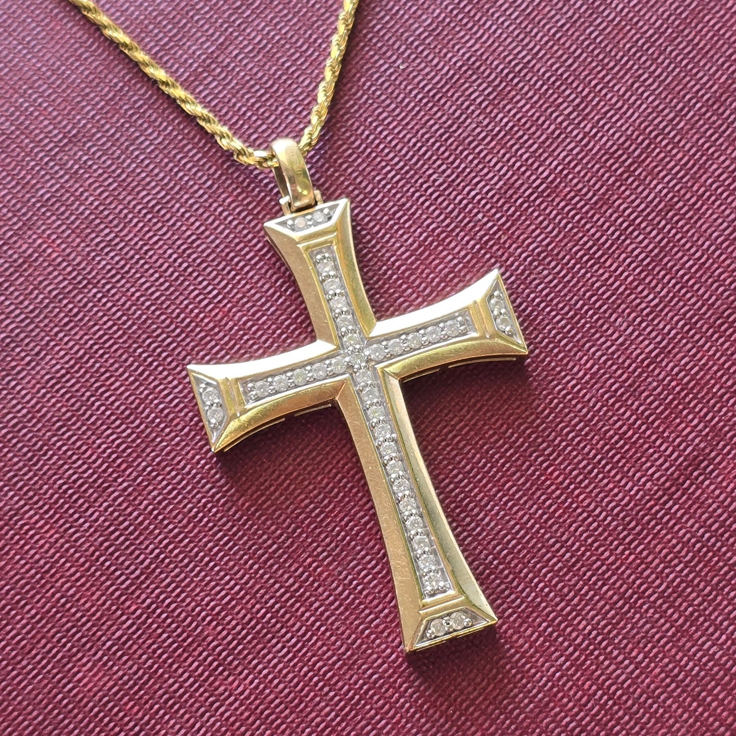 Estate Diamond Cross