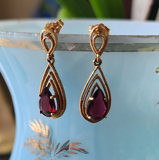 Pear Shaped Garnet Dangle Earrings