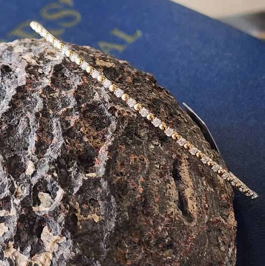 Diamond and Gold Dot Flex Bangle