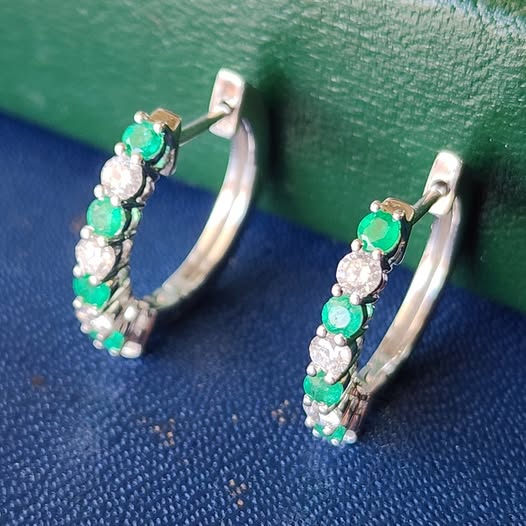 Emerald and Diamond Loops