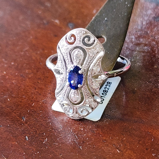 Modern Art Deco Style Sapphire and Diamond Filigree Ring